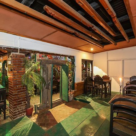 Hotel Himalayan Oasis Катманду Экстерьер фото